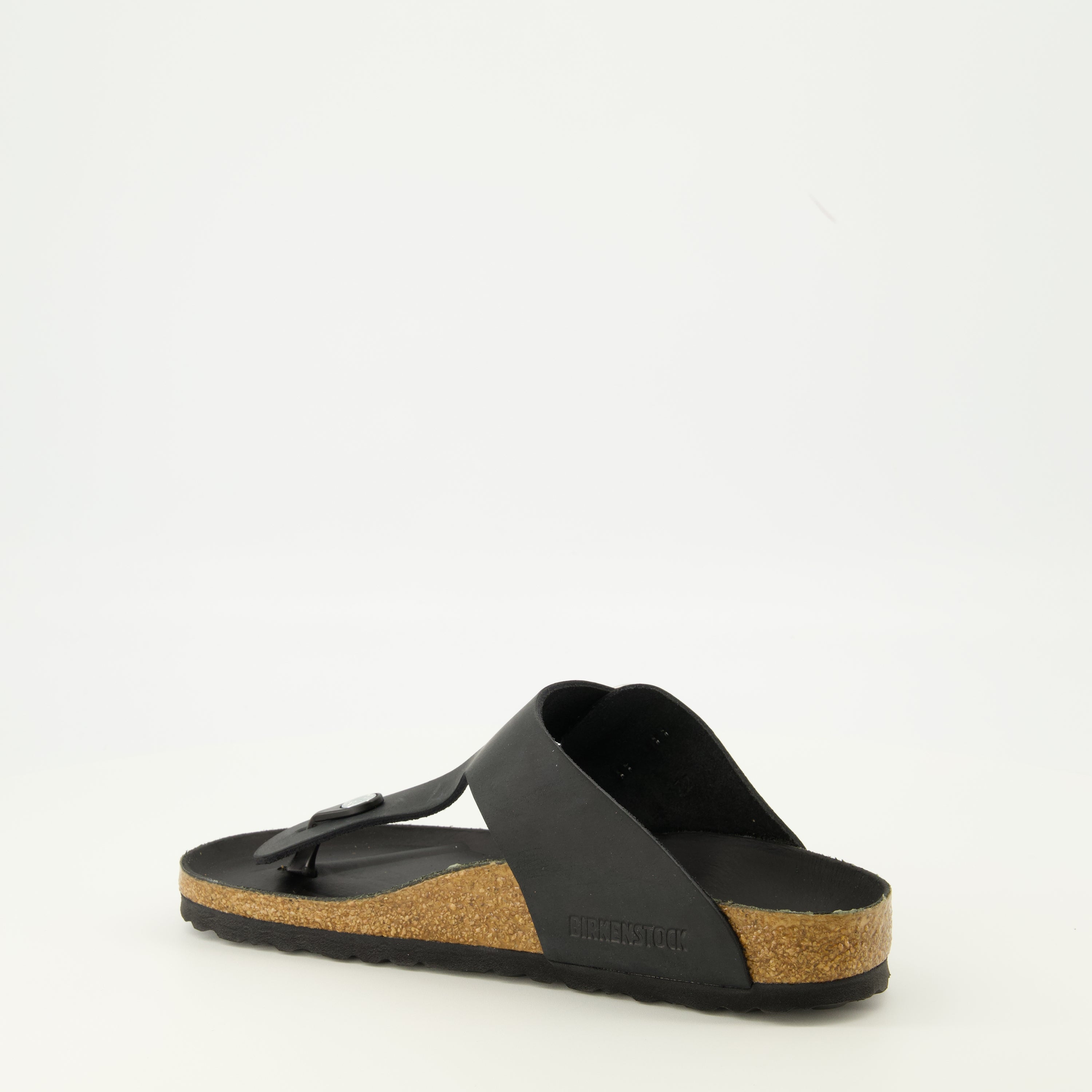 Image de l'article Sandales Gizeh Big Buckle de la marque Birkenstock pour Femme - Saison Automne-Hiver 2025 - Vue trois quarts arrière droite