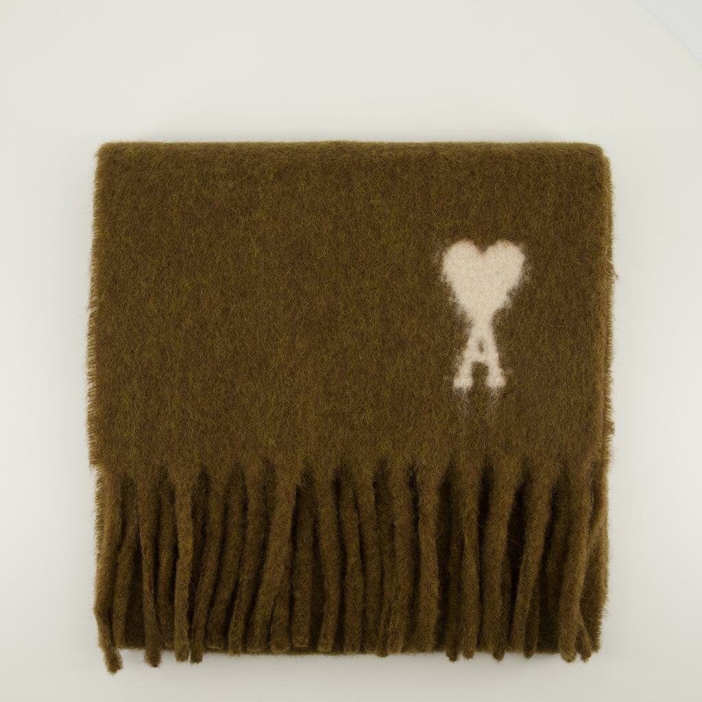 Image of the Ami Heart Scarf from the brand Ami PARIS for Unisex - Fall-Winter 2025 - Back View