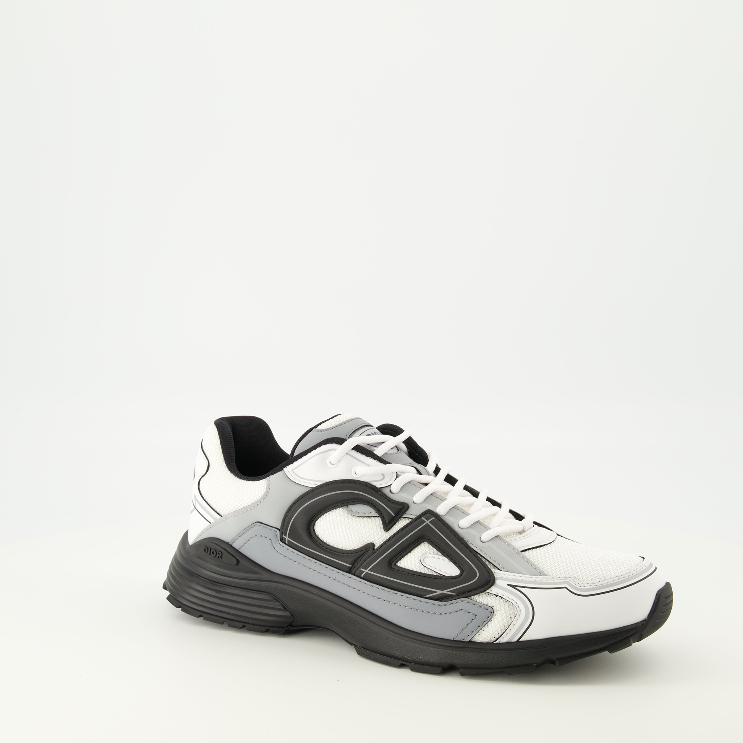 Imagen de las zapatillas B30 grises de Dior para Hombre - Temporada Primavera-Verano 2026 - Vista tres cuartos frontal derecha