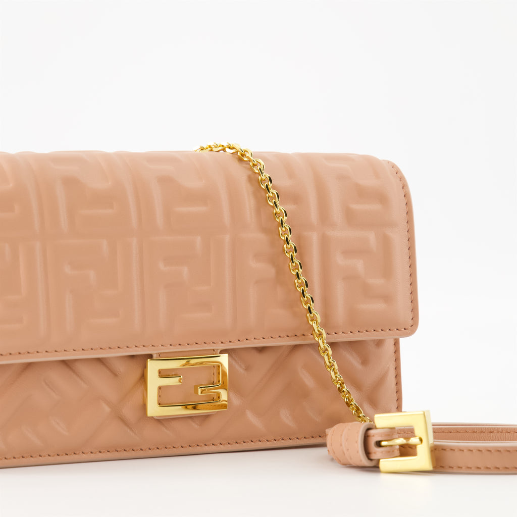Umhängetaschen Baguette Wallet mit Kette Fendi Rosa Femme