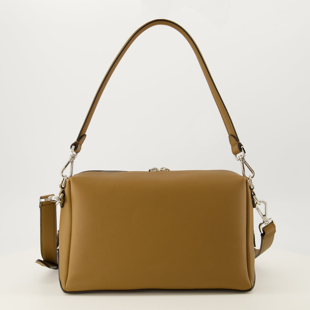 Image de l'article Sac Fendi Lui de la marque Fendi pour Homme - Saison Automne-Hiver 2025 - Vue de Dos