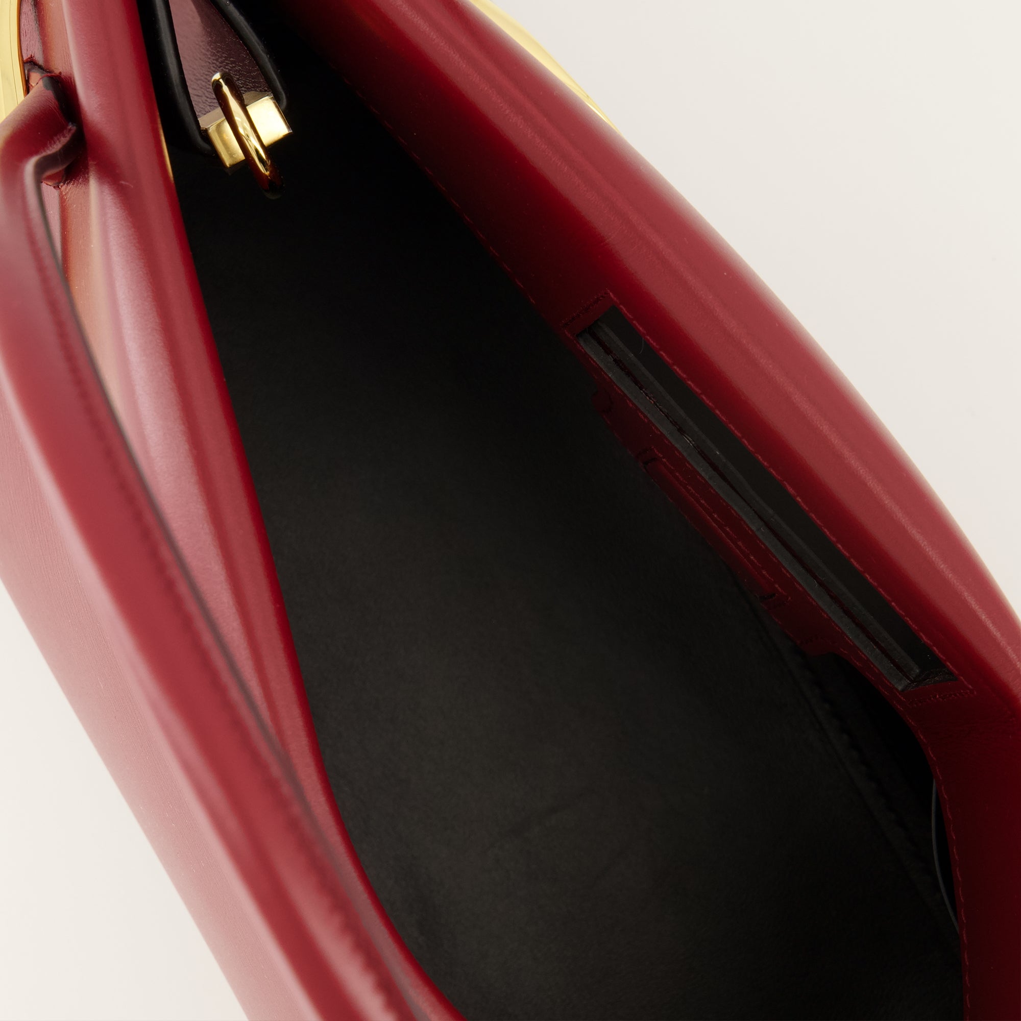 Image de l'article Sac Pinch medium bordeaux de la marque Givenchy pour Femme - Saison Printemps-Été 2026 - Vue détaillée_3