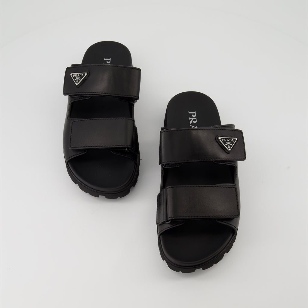 Chaussures ouvertes Sandales à brides en cuir Prada Noir Homme