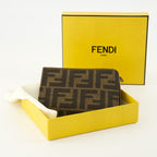 フェンディの女性用スリムバゲット財布の画像 - 2025年秋冬シーズン - 詳細ビュー_3