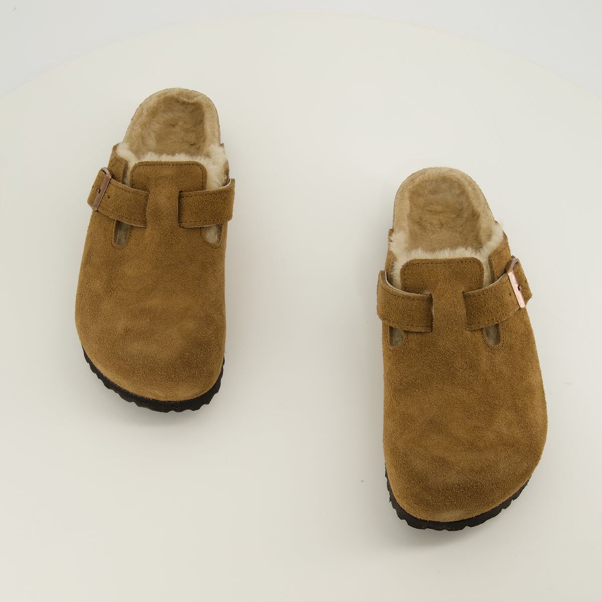 Chaussures ouvertes Mules Boston à fourrure marron Birkenstock Marron Unisexe