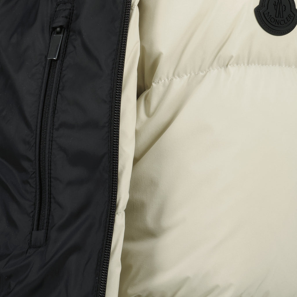Image of the Moncler Forez Down Jacket for Men - Fall-Winter 2025 - Detailed View_7
