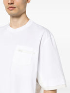 Camisetas T-shirt com Bolso Sacai Branco Homme