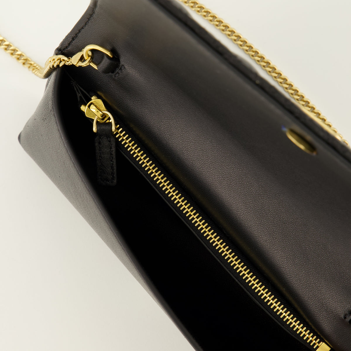 Petite maroquinerie Flutterby Schwarze Kettenbörse Valentino Garavani Noir Femme