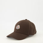 Imagen del gorro de logo marrón de Moncler para Hombre - Temporada Primavera-Verano 2026 - Vista Trasera