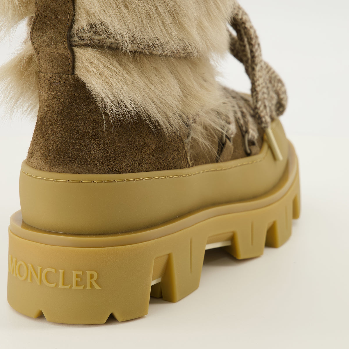 Bottes Peak Shearling Ankle Boots Moncler Marron Femme