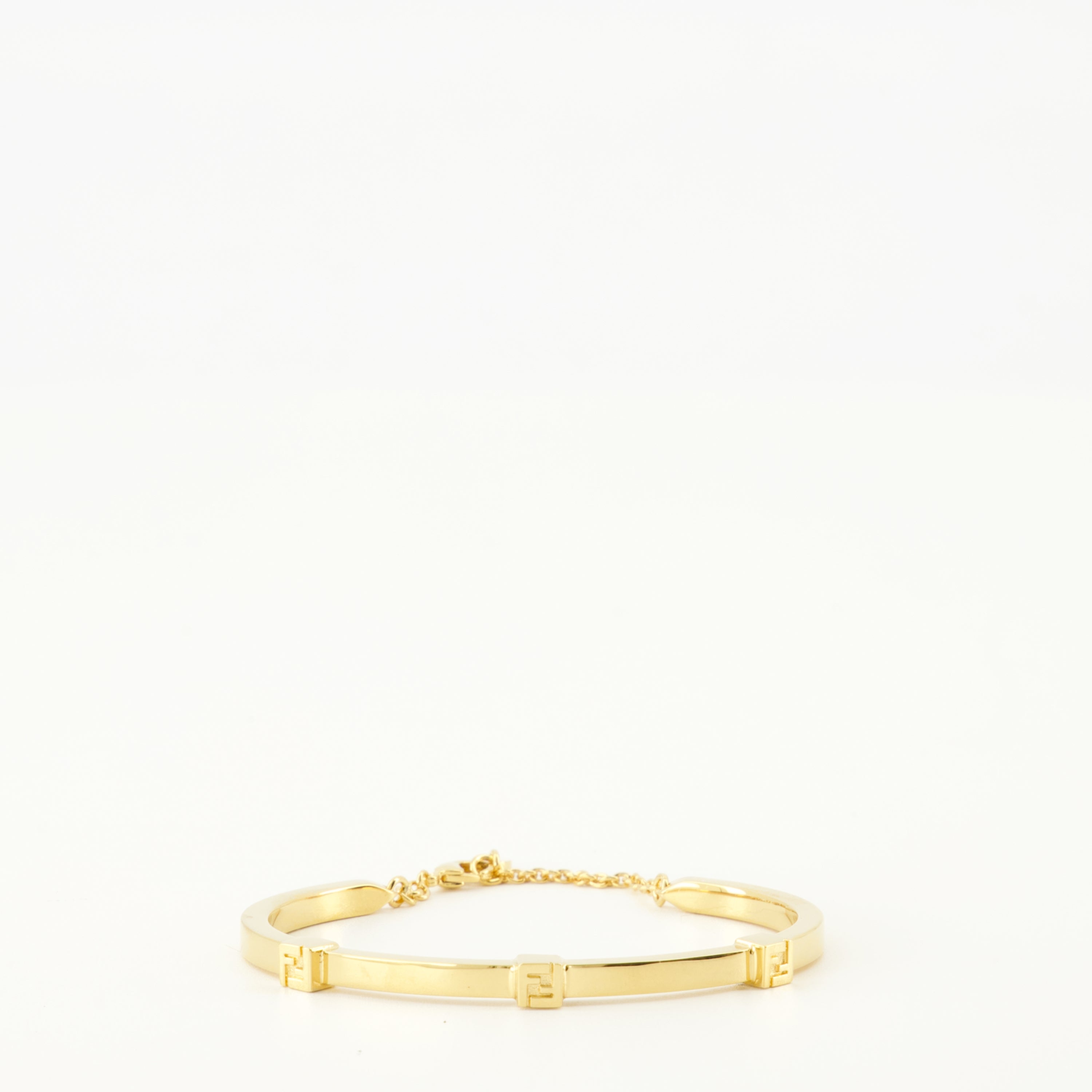 Image of the Forever Fendi gold bracelet from the Fendi brand for Women - Spring-Summer 2026 - Front View