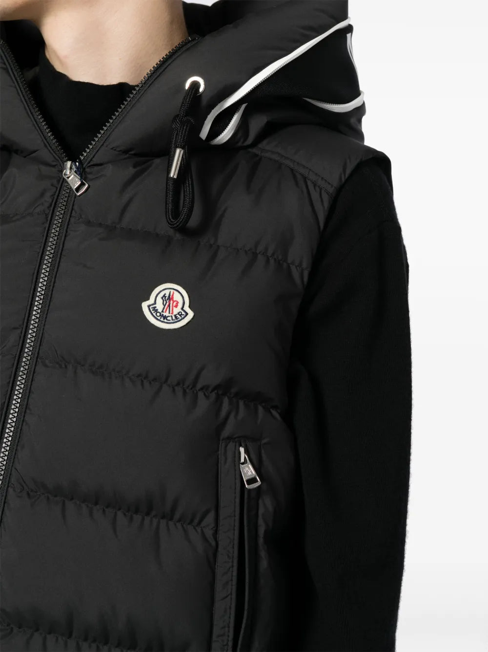 Image of the Moncler Cardamine sleeveless down jacket for men - Autumn-Winter season 2025 - Detailed view_4