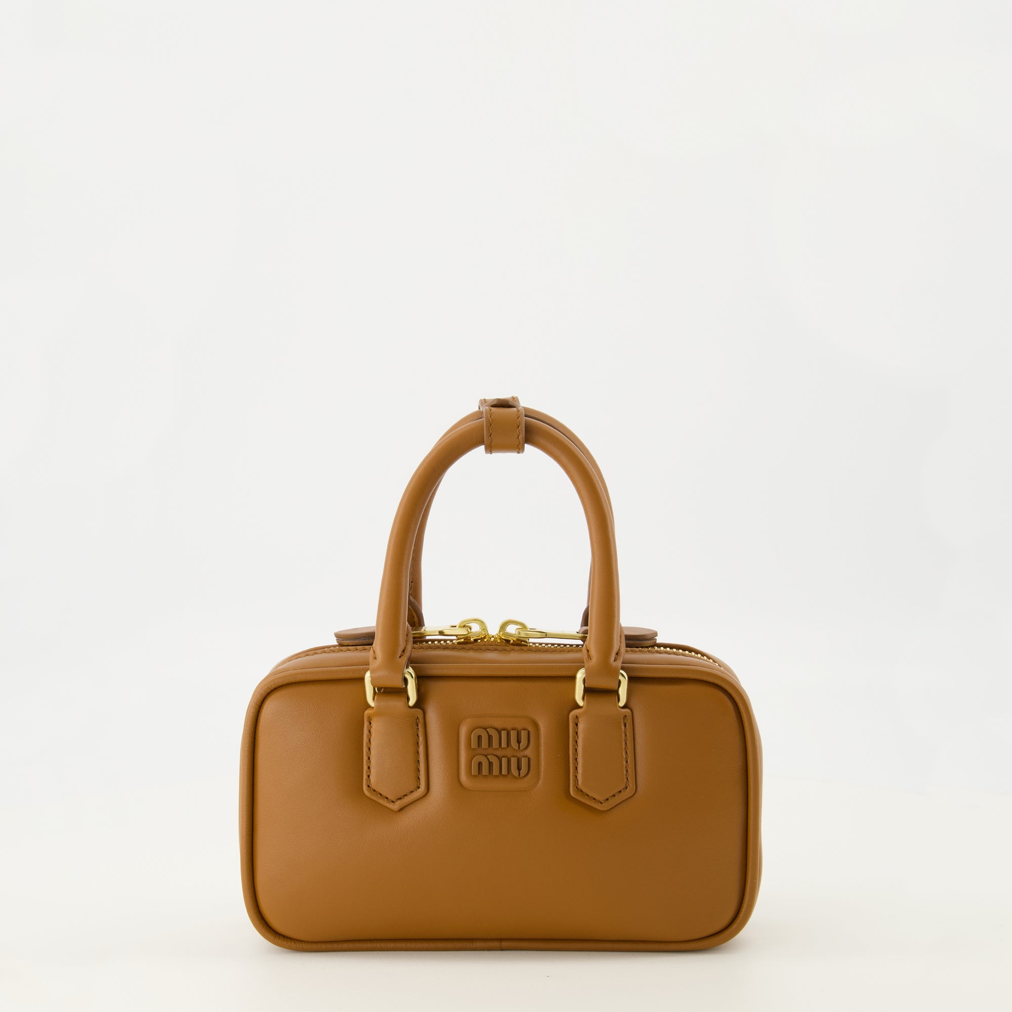 Imagem da mini bolsa Arcadie castanha da marca Miu Miu para Mulheres - Temporada Outono-Inverno 2025 - Vista Frontal