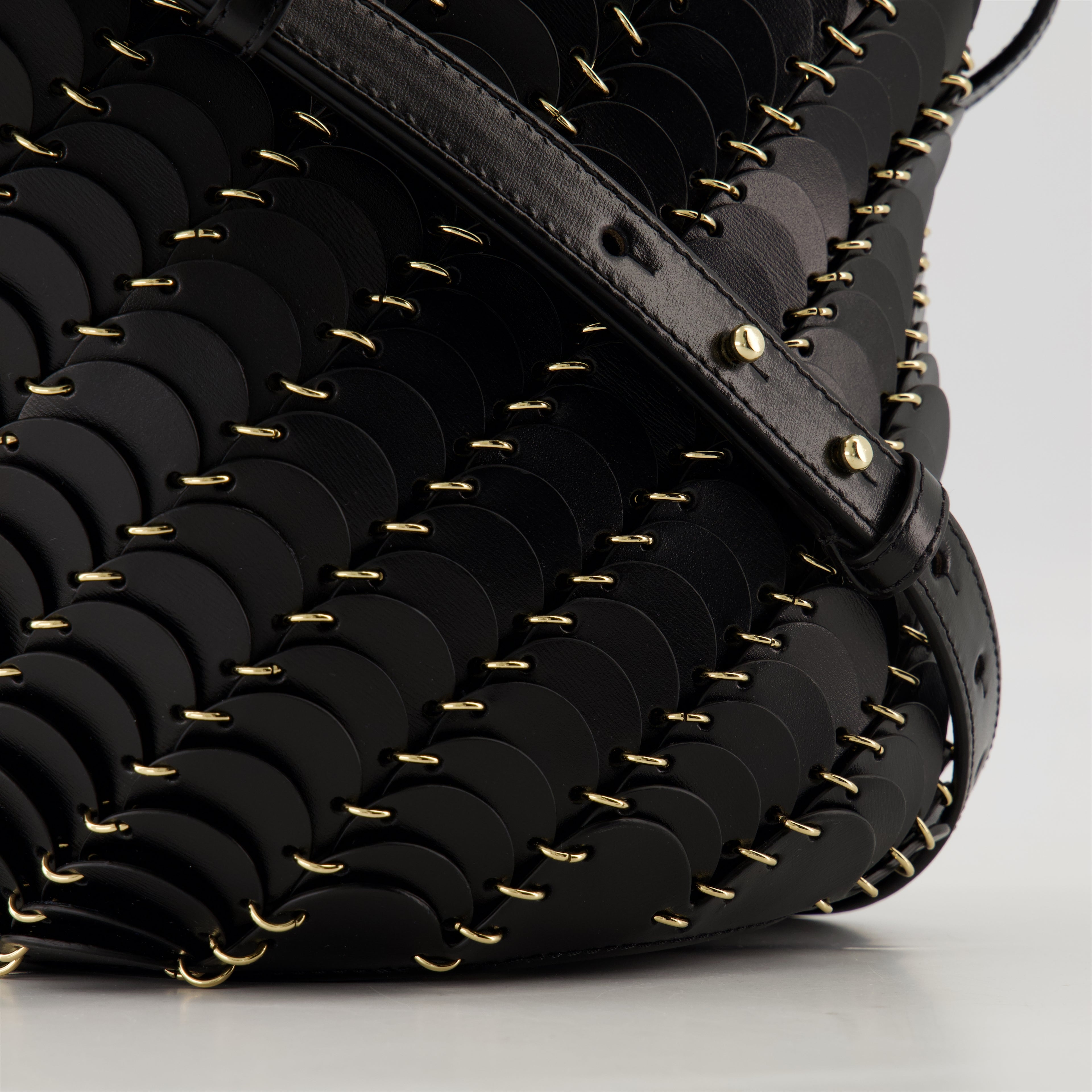 バケットバッグ パコ バケット バッグ Rabanne 黒 Femme