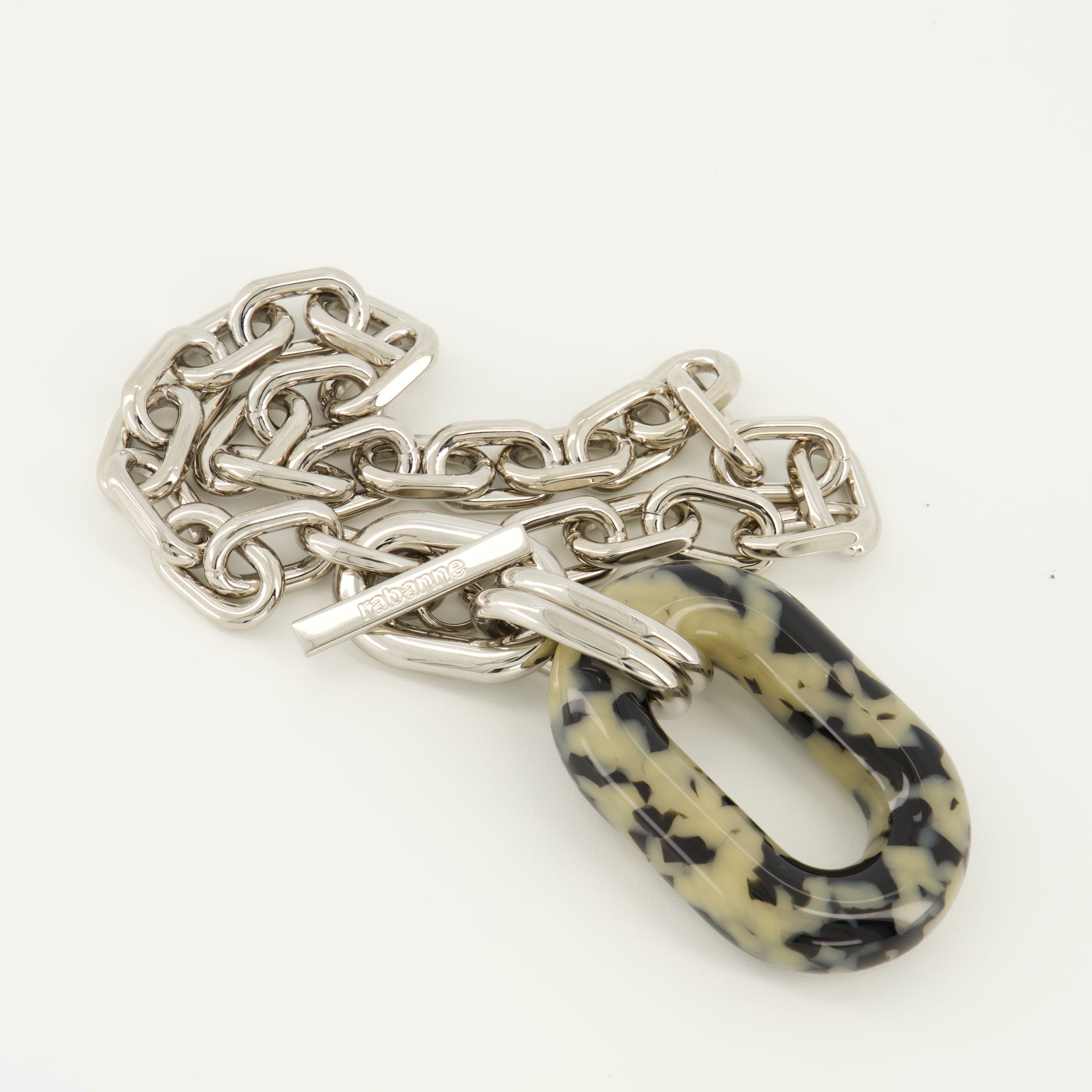 Image de l'article Collier XL Link argenté à imprimé de la marque Rabanne pour Femme - Saison Printemps-Été 2026 - Vue détaillée_2