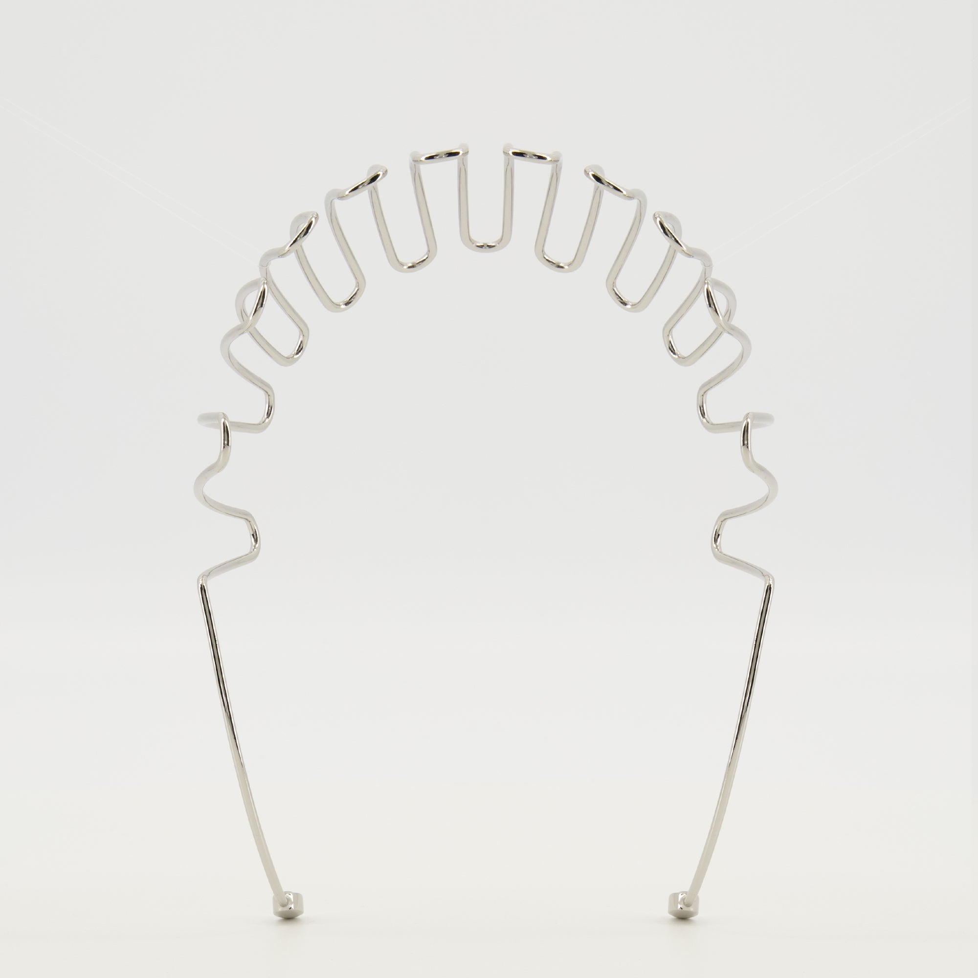 Image de l'article Serre tête Volt-D argenté² de la marque Diesel pour Femme - Saison Automne-Hiver 2025 - Vue de Dos