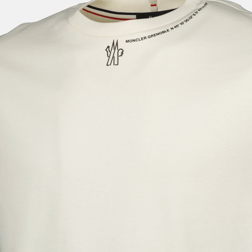 Image de l'article T-shirt à logo beige de la marque Moncler Grenoble pour Homme - Saison Automne-Hiver 2025 - Vue détaillée_1