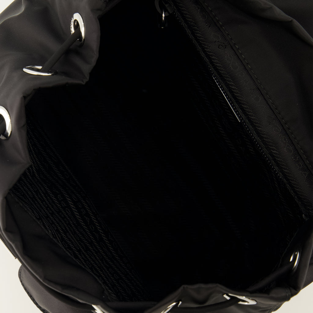 Sacs à dos 작은 검정색 Re-Nylon 백팩 Prada Noir Femme