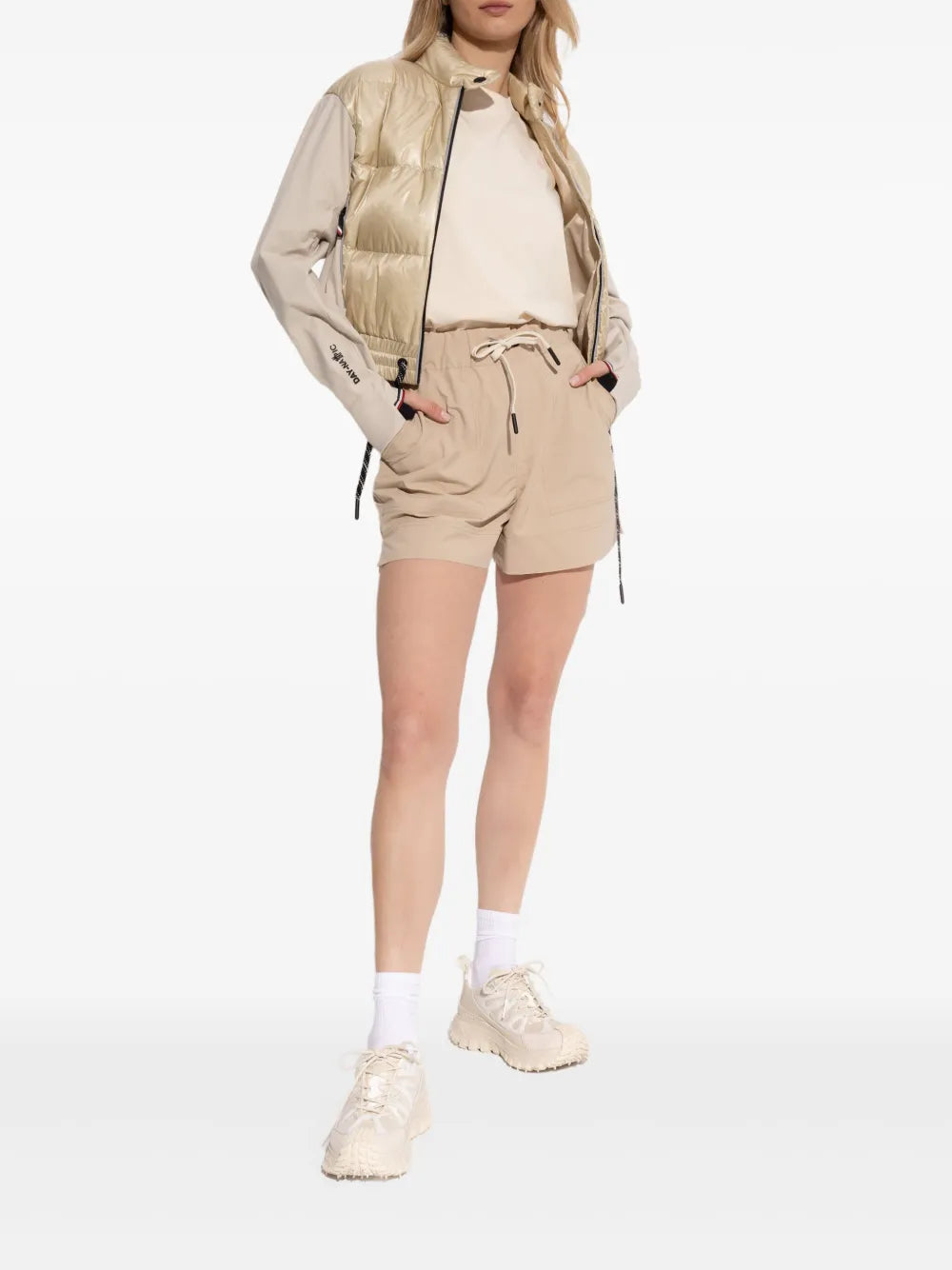 Shorts Technische zerknitterte Shorts Moncler Grenoble Beige Femme