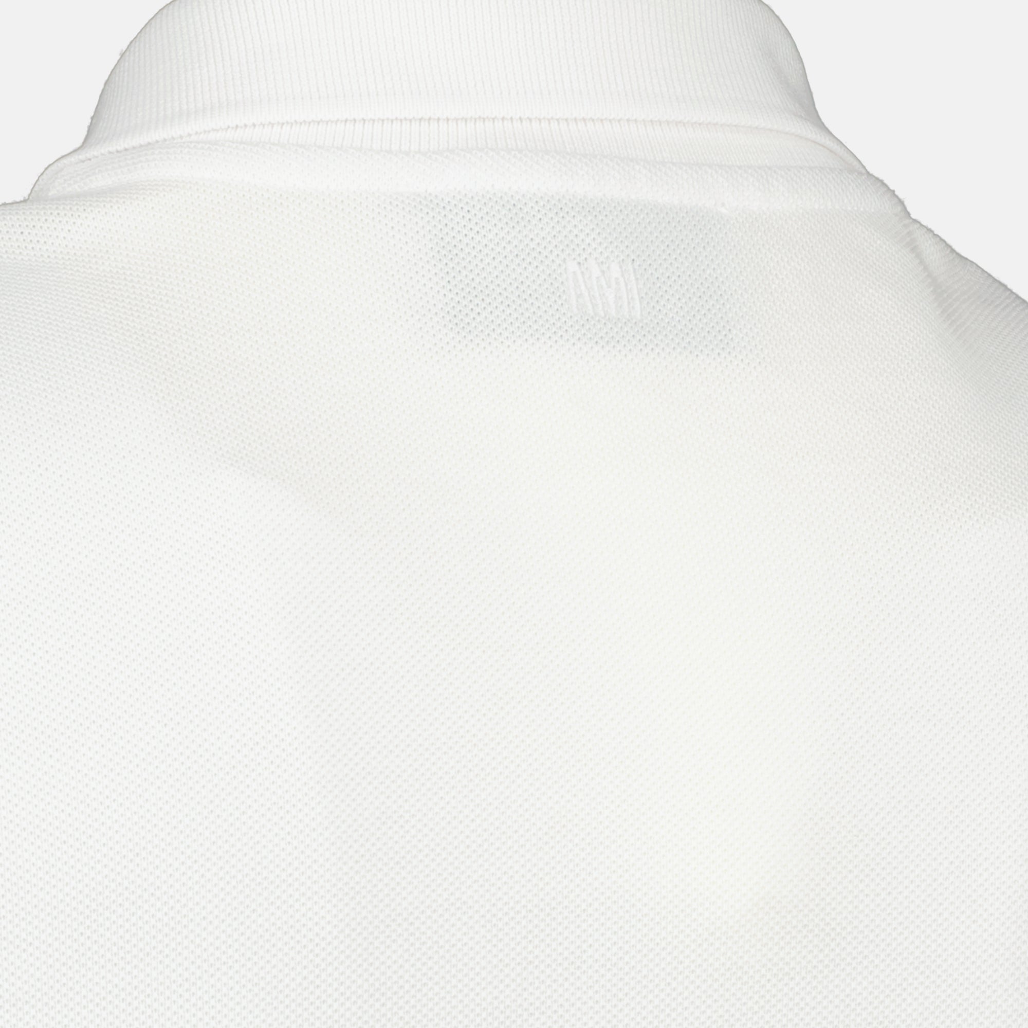 Image de l'article Polo AMI de coeur blanc de la marque Ami PARIS pour Homme - Saison Printemps-Été 2026 - Vue détaillée_2