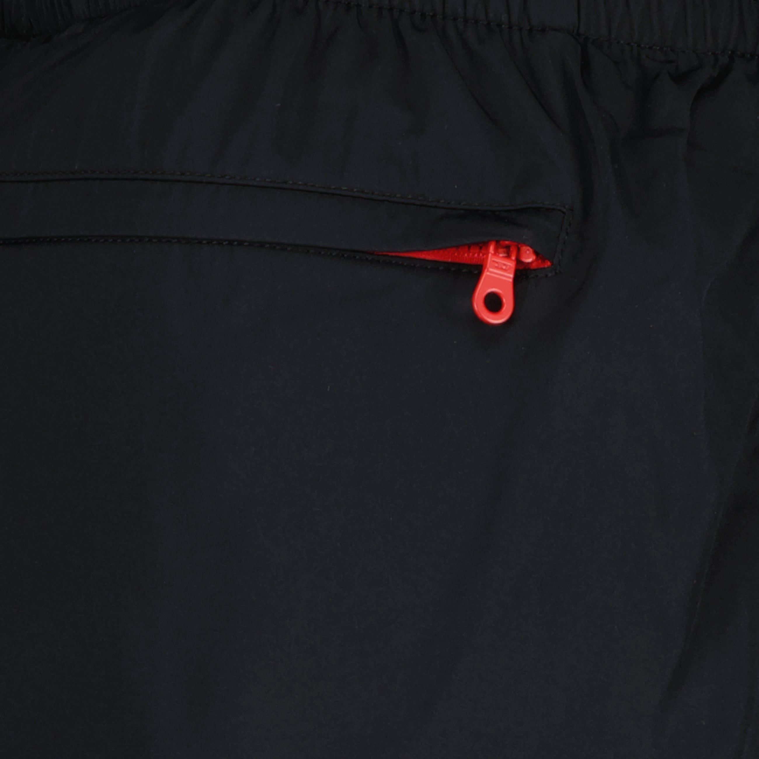 Image de l'article Short de bain noir de la marque Diesel pour Homme - Saison Printemps-Été 2026 - Vue détaillée_2