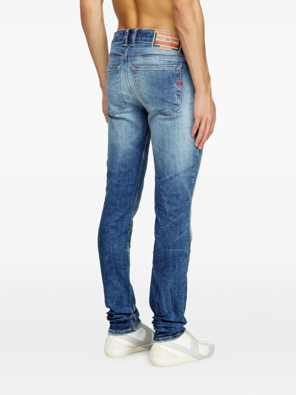 ディーゼルブランドのメンズ用のジャン・スリーンカー1979 L.32の画像 - 秋冬 2025 - 詳細ビュー 4