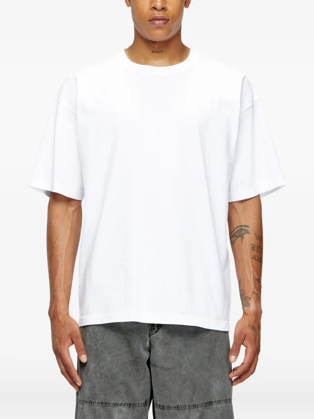 남성용 Diesel 브랜드 T-Box-T24 티셔츠의 이미지 - 2025년 가을-겨울 시즌 - 상세 보기 1