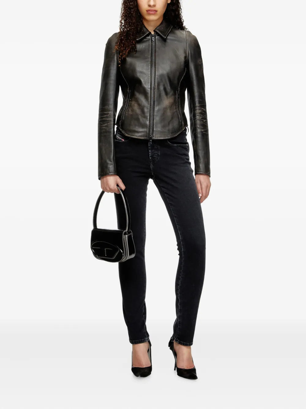 ディーゼルブランドの女性用ジーンズD-Jiann 1992 L.32の画像 - 2025年秋冬シーズン - 後面ビュー