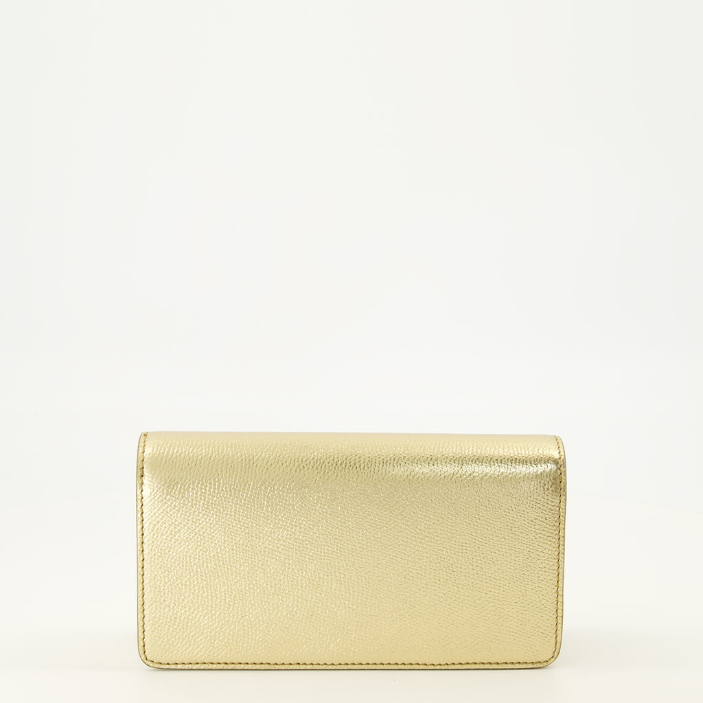 Sacs à main et épaule VLogo Laminated Leather Clutch Valentino Garavani Doré Femme