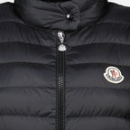 Imagen del chaleco sin mangas Igens negro de la marca Moncler para mujer - Temporada Primavera-Verano 2026 - Vista Detallada_2