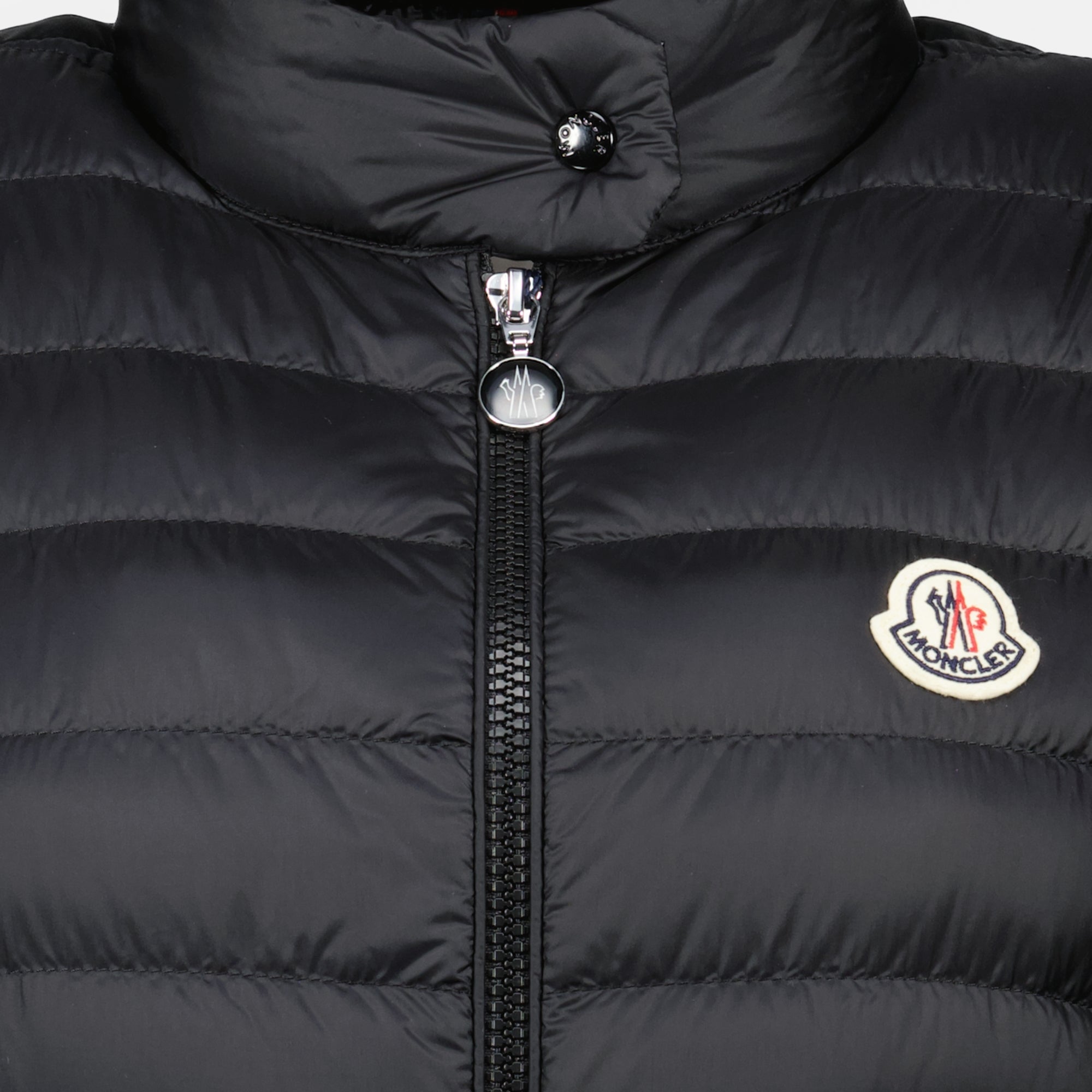 Image de l'article Doudoune sans manches Igens noir de la marque Moncler pour Femme - Saison Printemps-Été 2026 - Vue détaillée_2