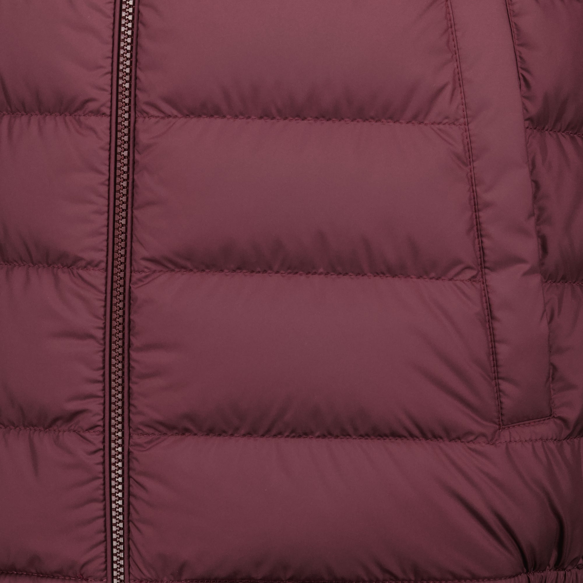Image of the Marseillan Bordeaux sleeveless puffer jacket by Moncler for Men - Spring-Summer 2026 - Detailed View_2