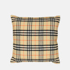 Image de l'article Coussin en cachemire Check de la marque Burberry pour Unisex - Saison Printemps-Été 2026 - Vue de Face