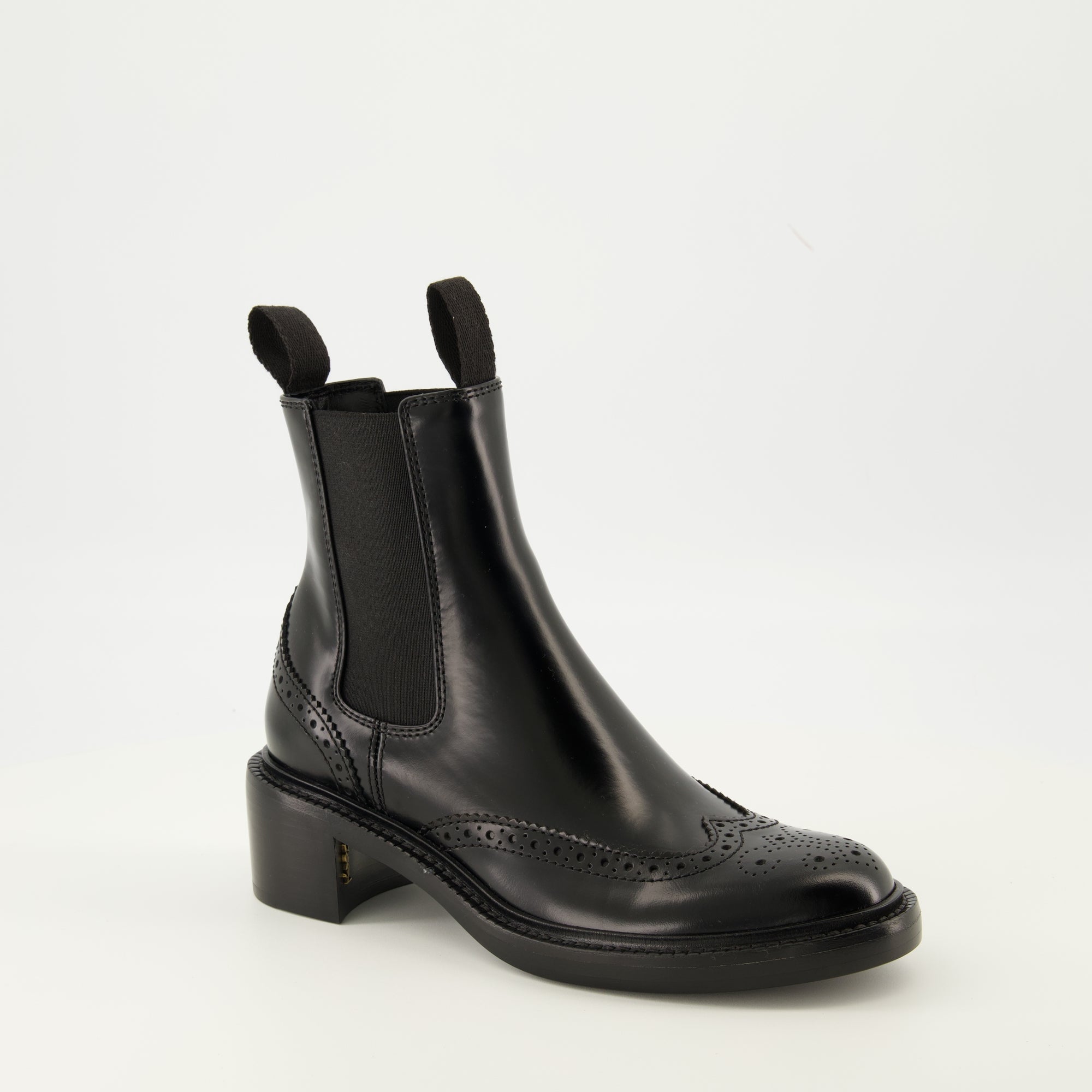 Image of the Saint Laurent Women's Chelsea Boots - Autumn-Winter 2025 - Three-quarter front right view