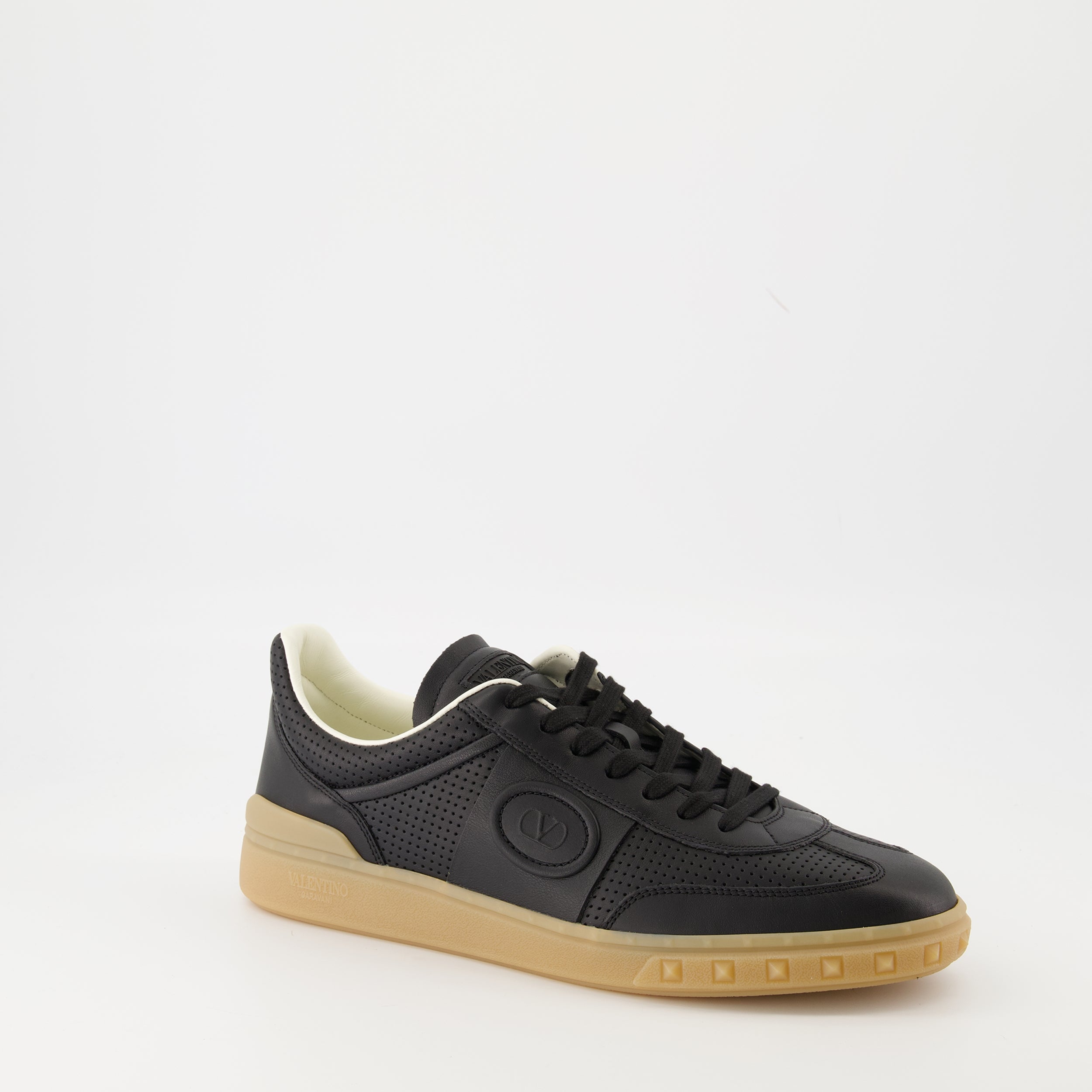 Baskets UpVillage Sneakers Valentino Garavani Noir Homme