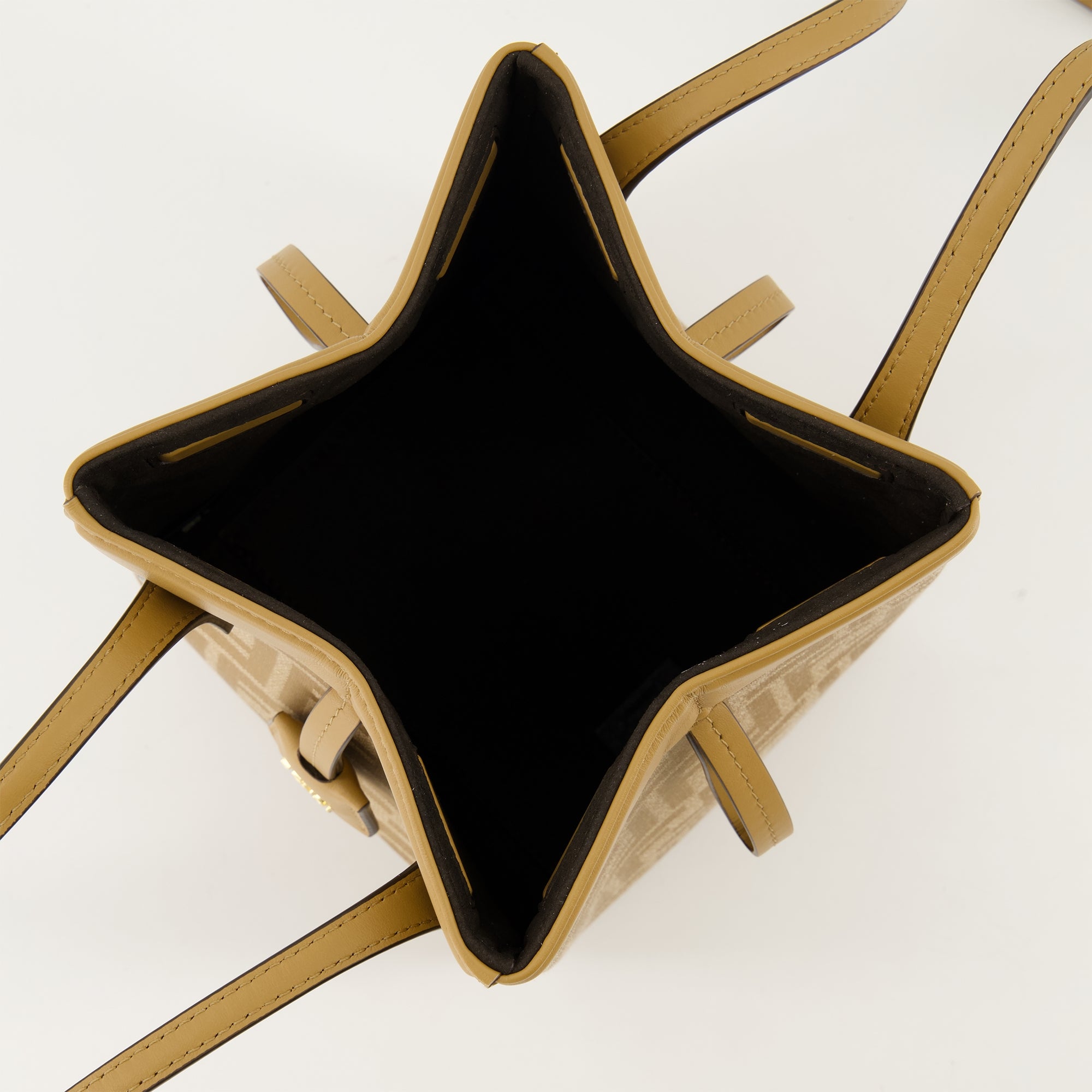 Beuteltaschen Mini sac Origami Fendi Braun Femme