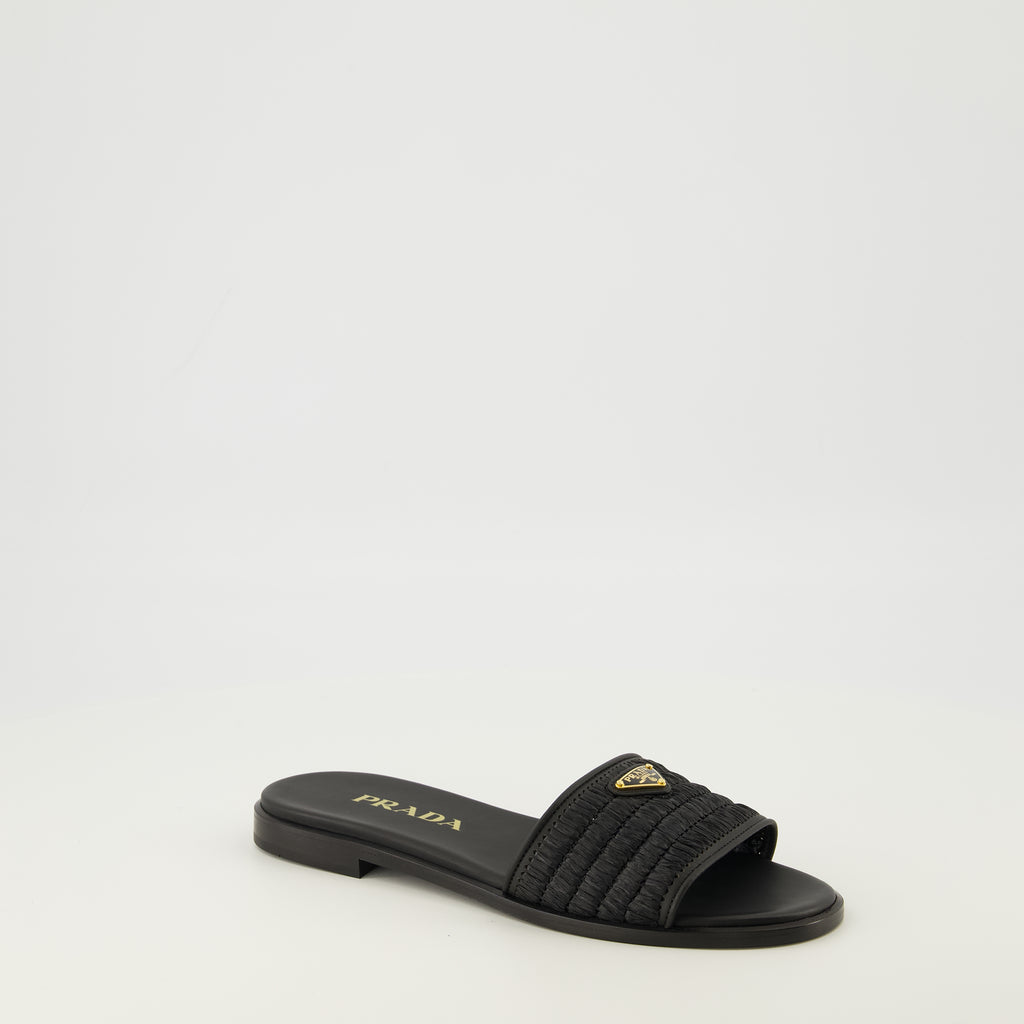 Imagen de las mulle de ganchillo negro de Prada para Mujer - Temporada Primavera-Verano 2026 - Vista tres cuartos frontal derecha