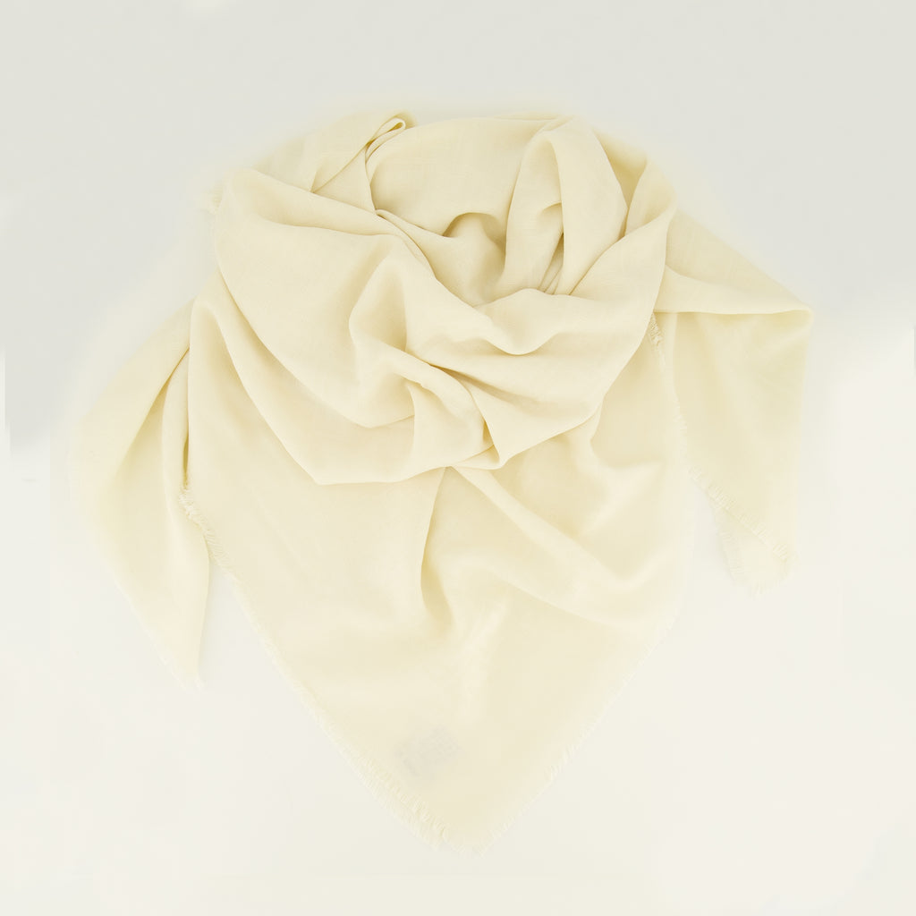 Écharpes, foulards et gants FF 시그니처 스카프 베이지 Fendi Beige Femme