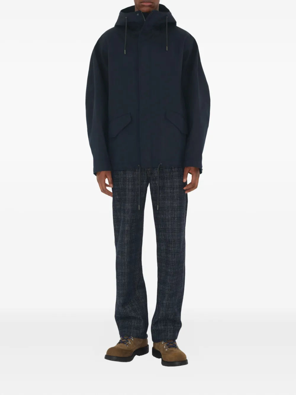 Bild der kurzen Parka der Marke Burberry für Herren - Herbst-Winter 2025 - Rückansicht