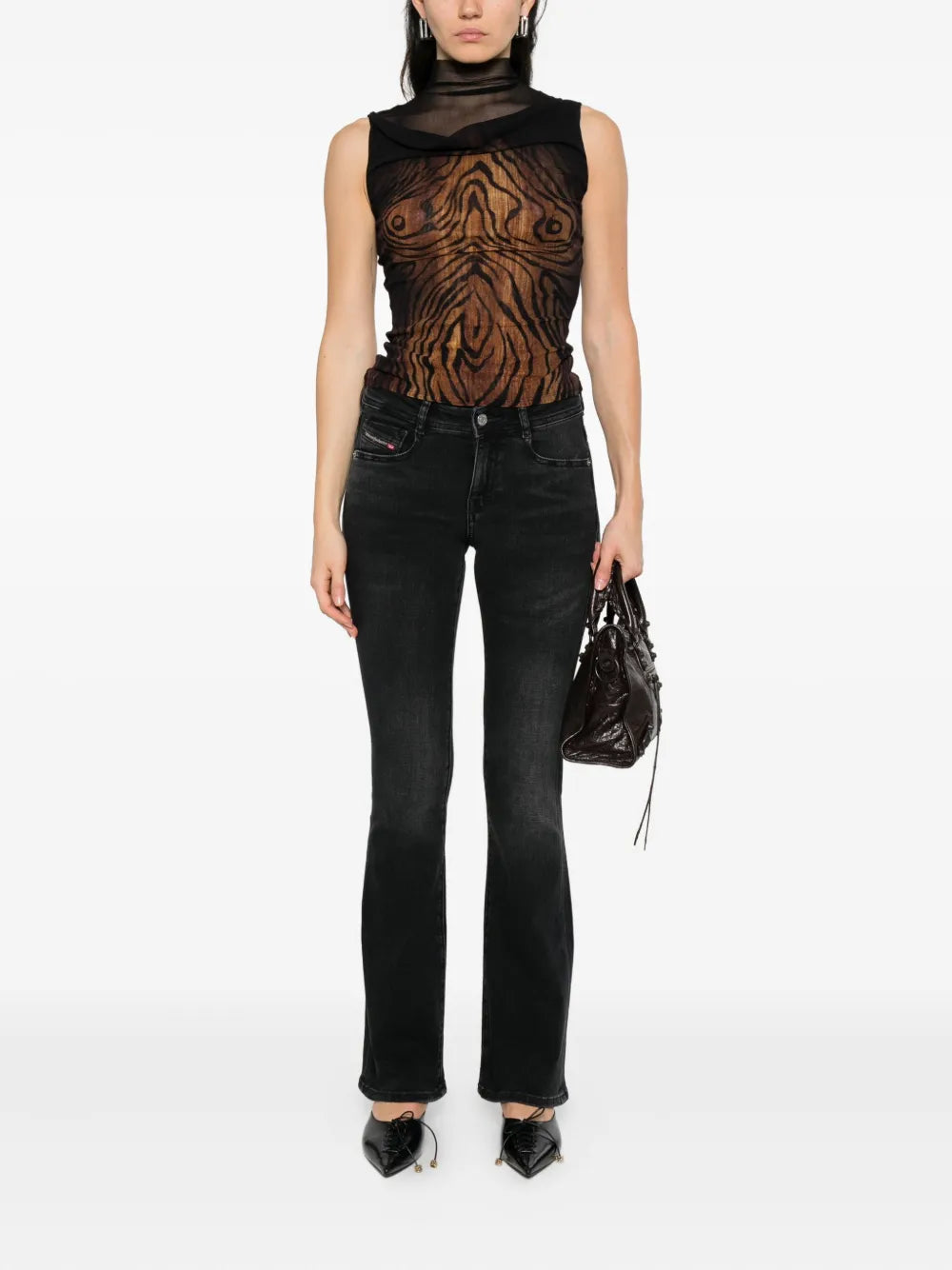 ディーゼルの女性用D-Ebbey L.30ジーンズの画像 - 秋冬2025 - 後面ビュー