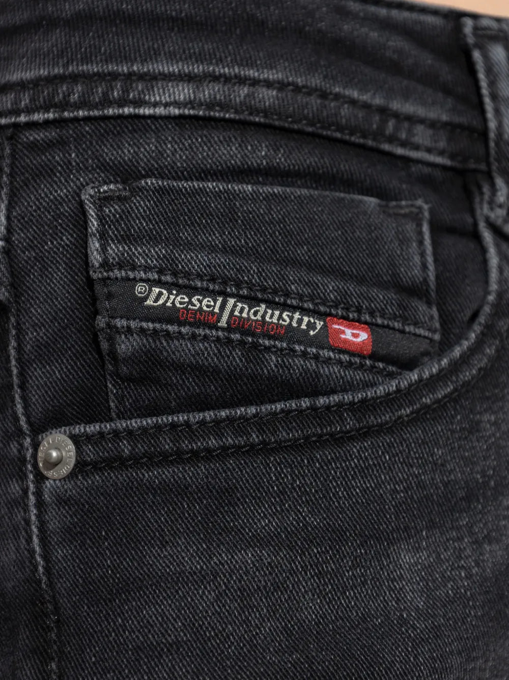 ディースルの女性用ジーンズD-Ebbey L.32の画像 - 2025年秋冬コレクション - 詳細ビュー 5