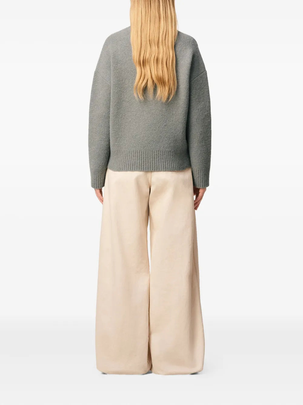 Image de l'article Pull Ami de coeur de la marque Ami PARIS pour Unisex - Saison Automne-Hiver 2025 - Vue détaillée_4