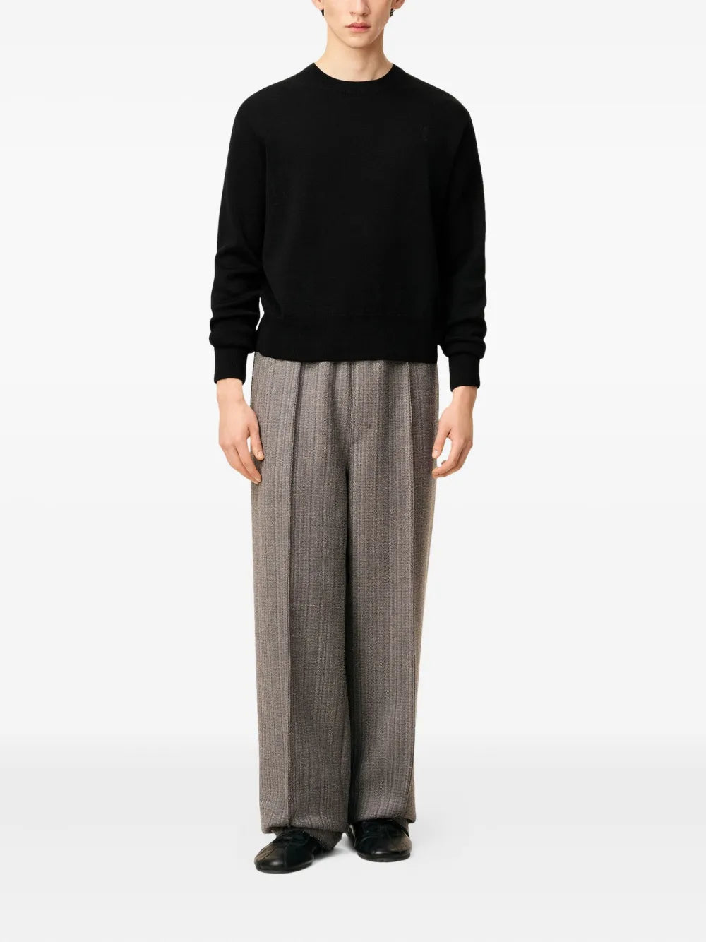 Image of the Black Heart Sweater from the brand Ami PARIS for Men - Autumn-Winter 2025 - Detailed View_1