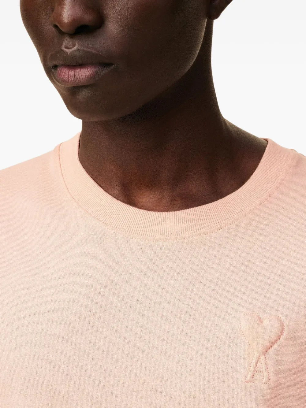 Image de l'article T-shirt logo de la marque Ami PARIS pour Unisex - Saison Automne-Hiver 2025 - Vue détaillée_7