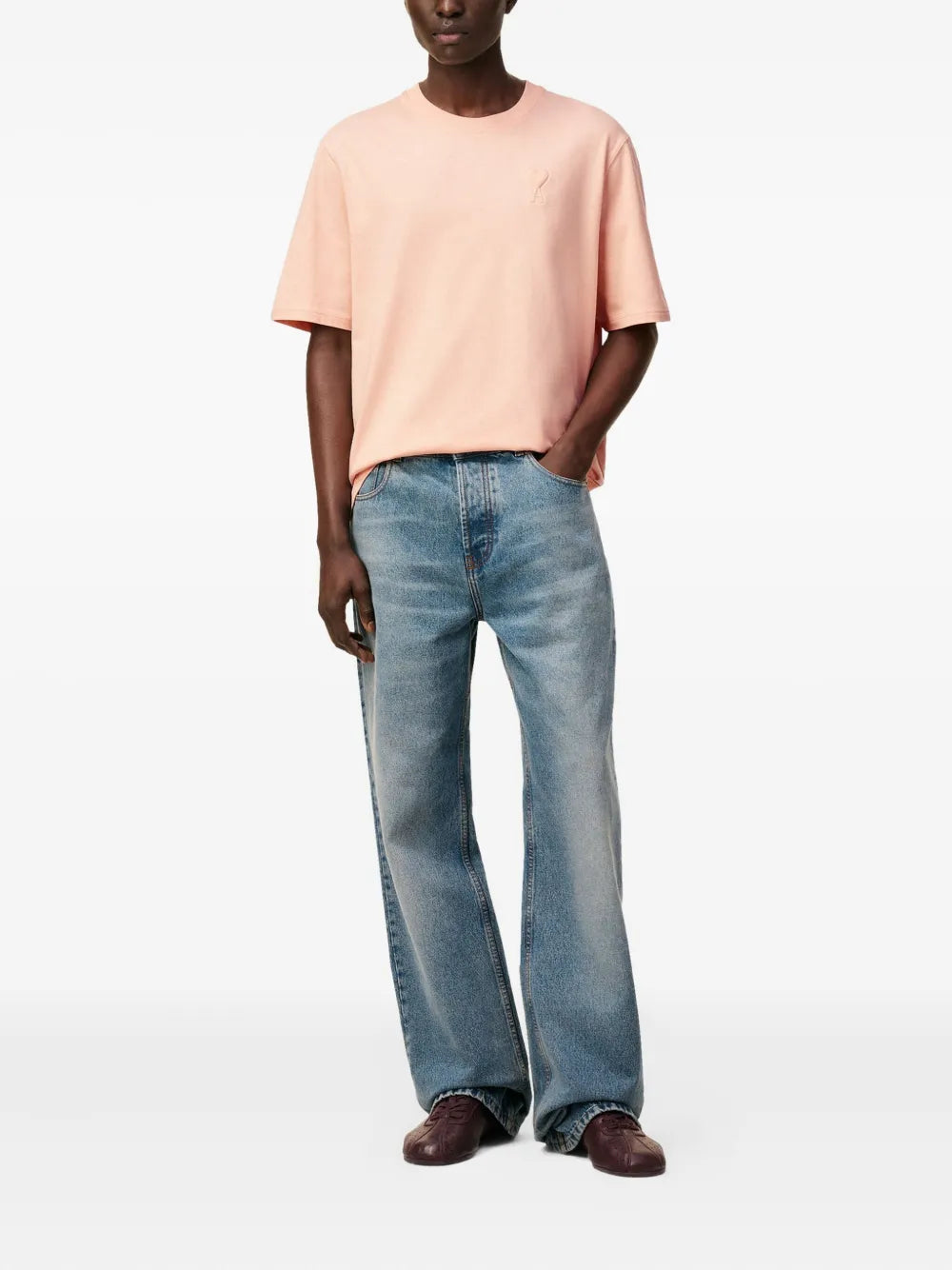 Image de l'article T-shirt logo de la marque Ami PARIS pour Unisex - Saison Automne-Hiver 2025 - Vue de Dos