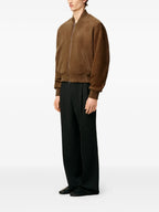 Imagen del artículo Bomber de cuero nobuck de la marca Ami PARIS para Hombre - Temporada Otoño-Invierno 2025 - Vista Detallada_1