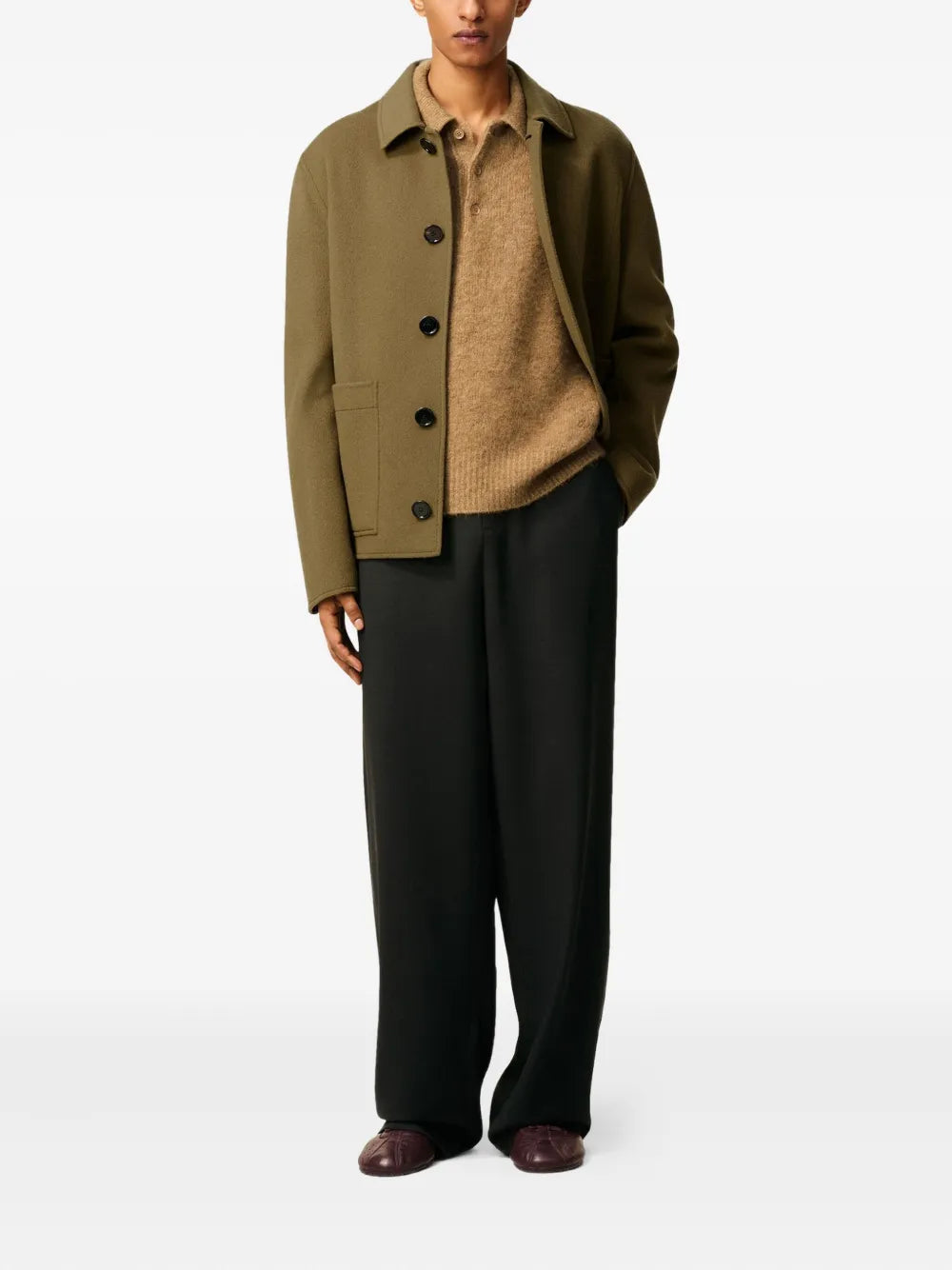 Immagine del giubbotto kaki del marchio Ami PARIS per Uomo - Stagione Autunno-Inverno 2025 - Vista Posteriore