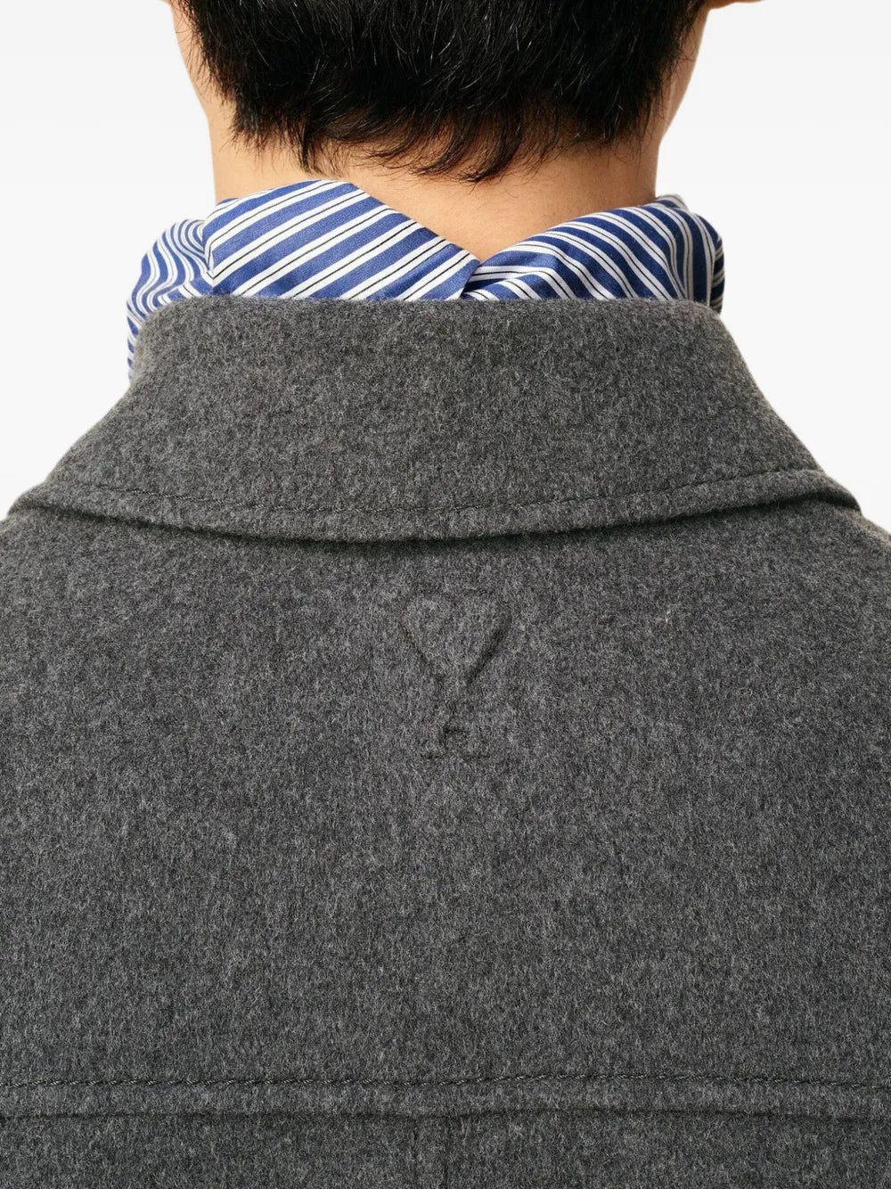 Imagen de la chaqueta burbuja de lana de la marca Ami PARIS para Hombre - Temporada Otoño-Invierno 2025 - Vista Detallada 6