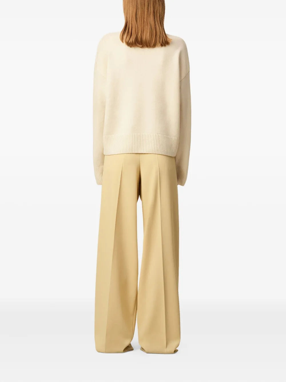 Image of the article Ami heart turtleneck sweater from the brand Ami PARIS for Unisex - Autumn-Winter Season 2025 - Detailed View_4