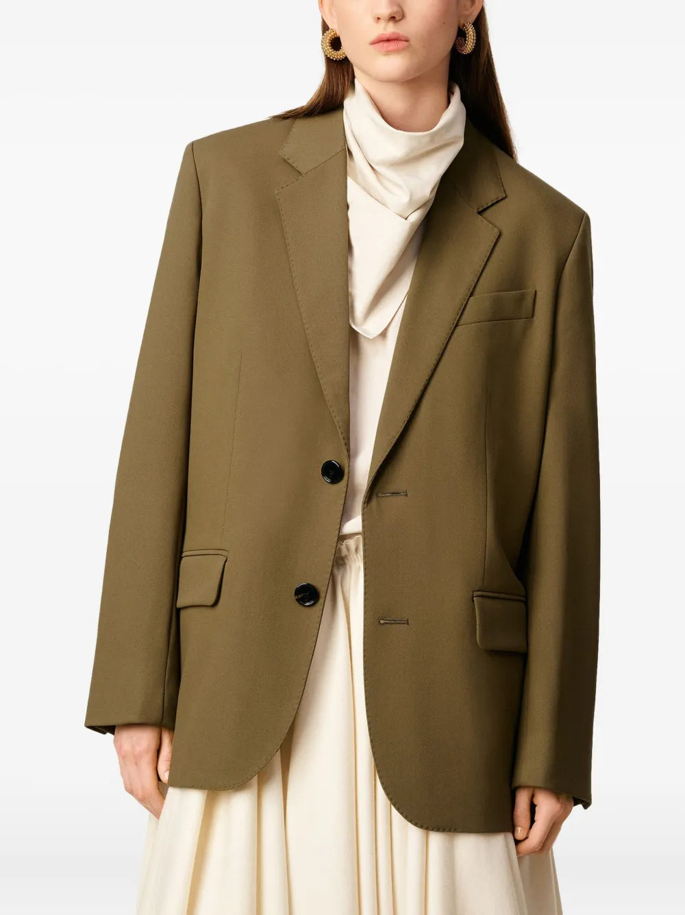 Image de l'article Blazer deux boutons de la marque Ami PARIS pour Femme - Saison Automne-Hiver 2025 - Vue détaillée_5